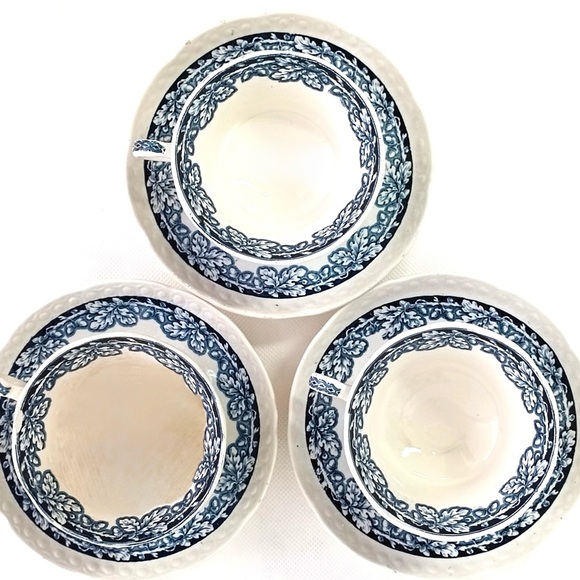 Set of three cups with saucers by Société Céramique. Dutch Farm - Picture 6 of 10